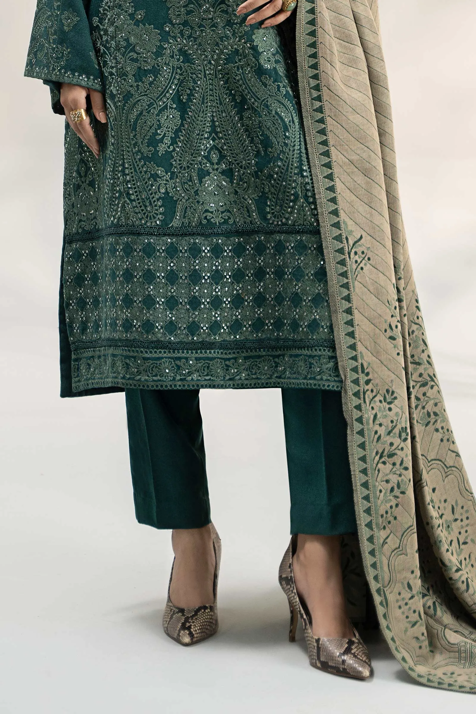 3 Piece Embroidered Pashmina Wool Suit | DW-W24-14