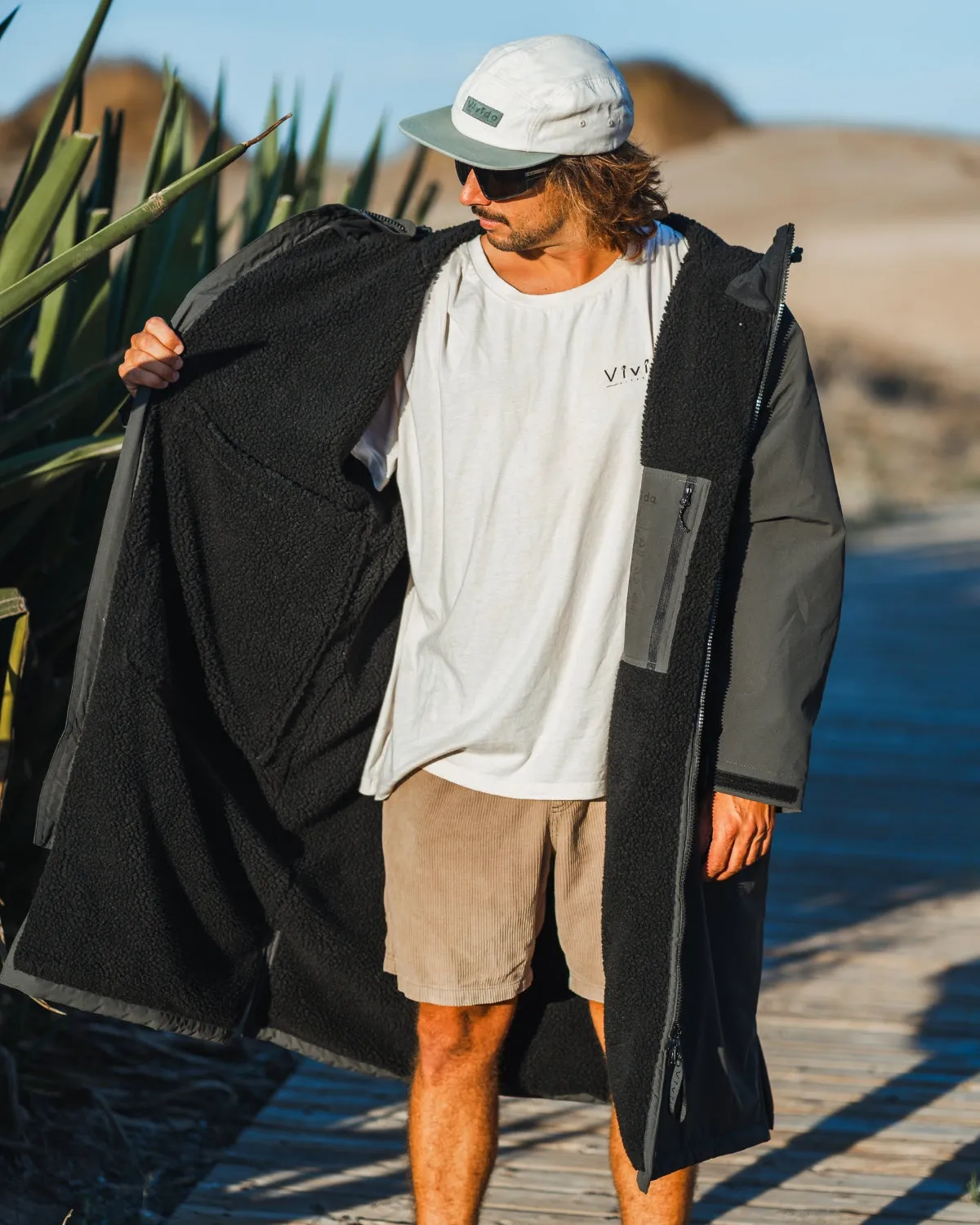 All Weather Sherpa Changing Robe - Fossil Black