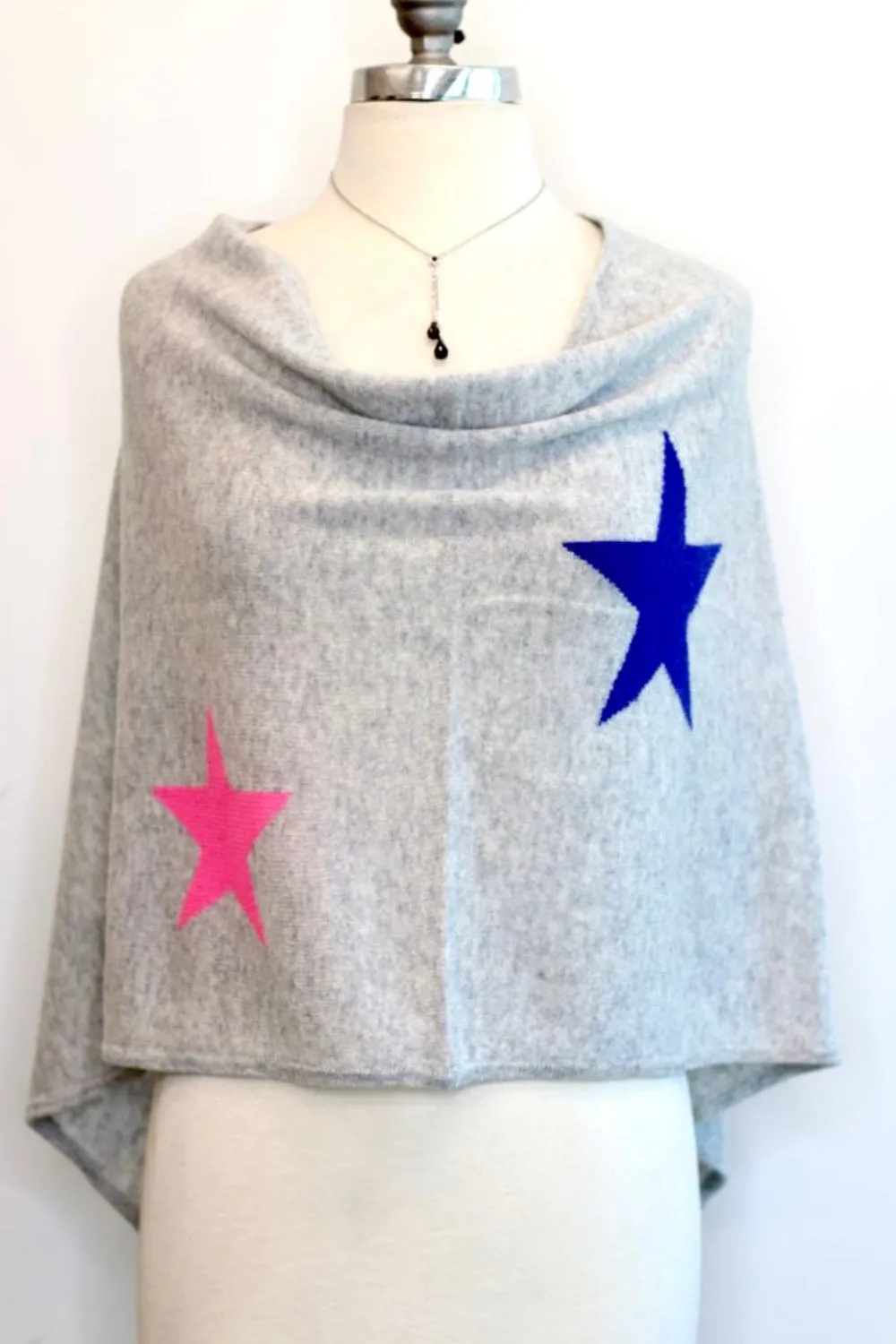 Claudia Nichole by Alashan 100% Cashmere Star Intarsia Topper Poncho LS0373