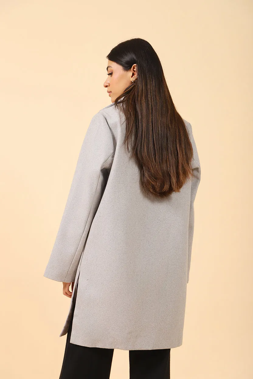 COAT WITH SIDE SLITS