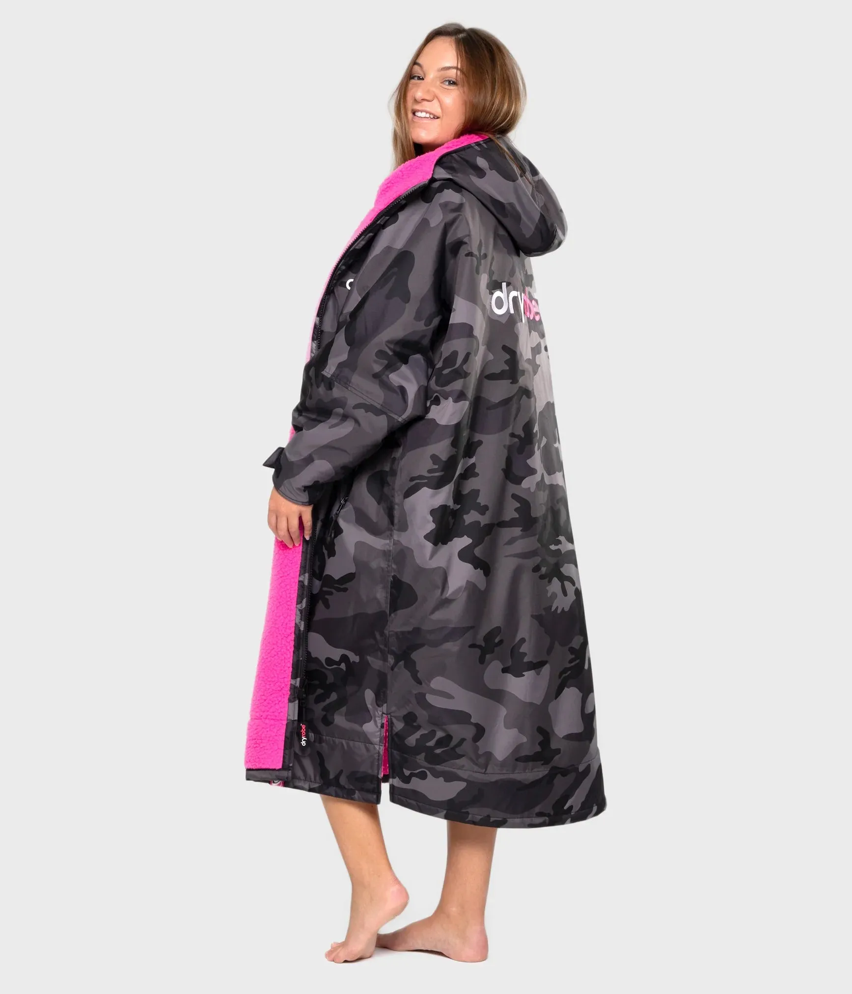 Dryrobe Long Sleeve Changing Robe - Black Camo/ Pink