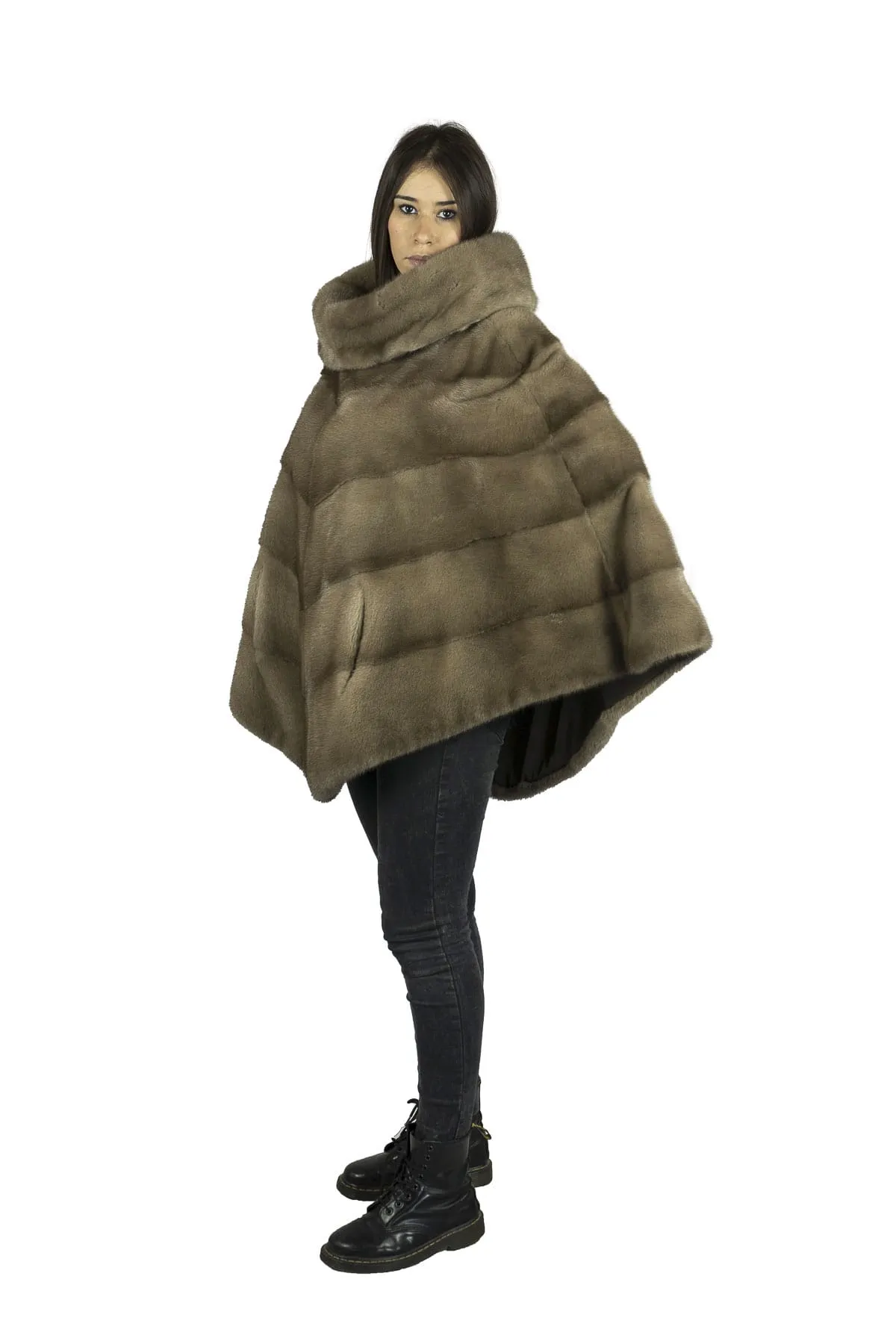 Poncho in mink Light Brown