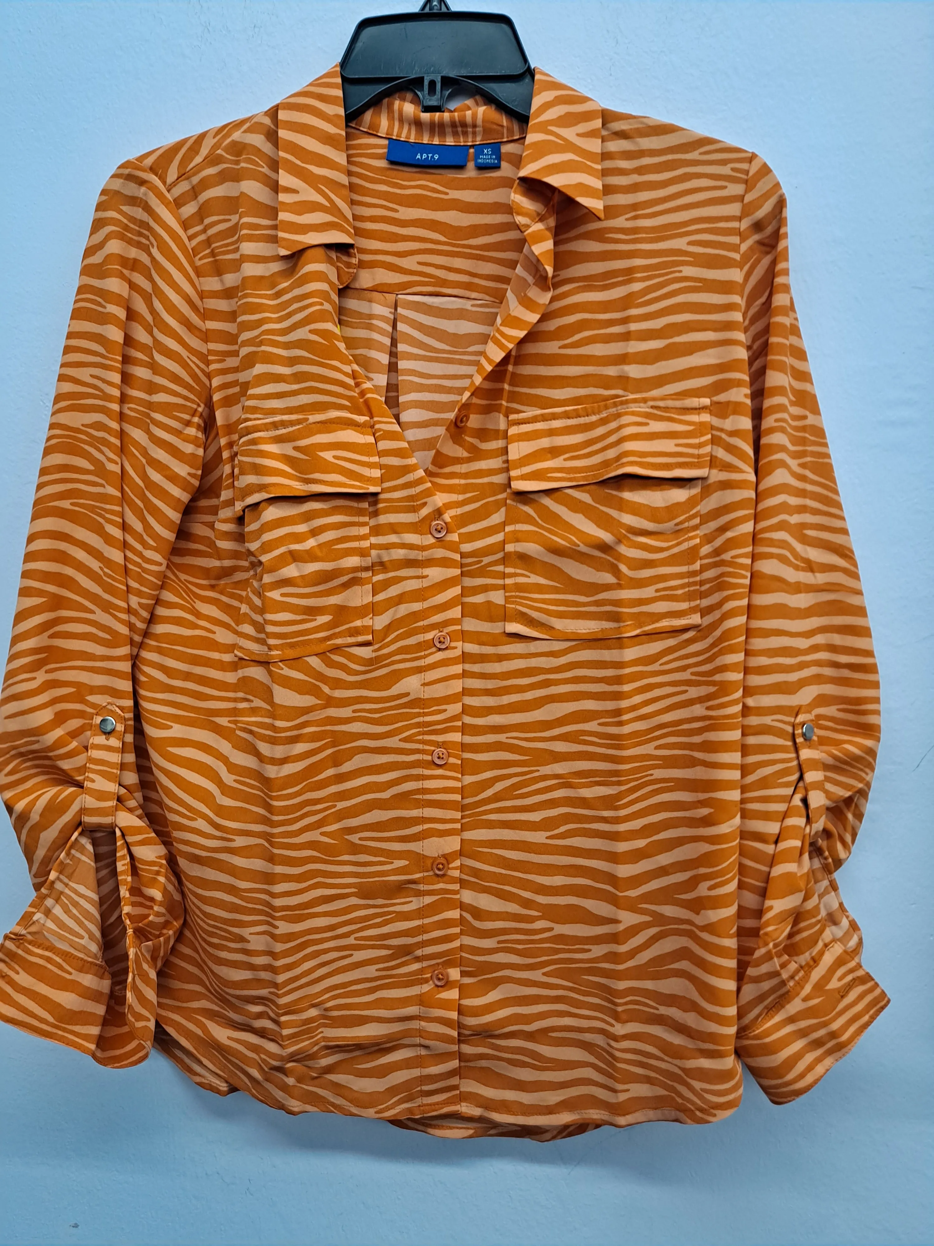 Women's casual shirt